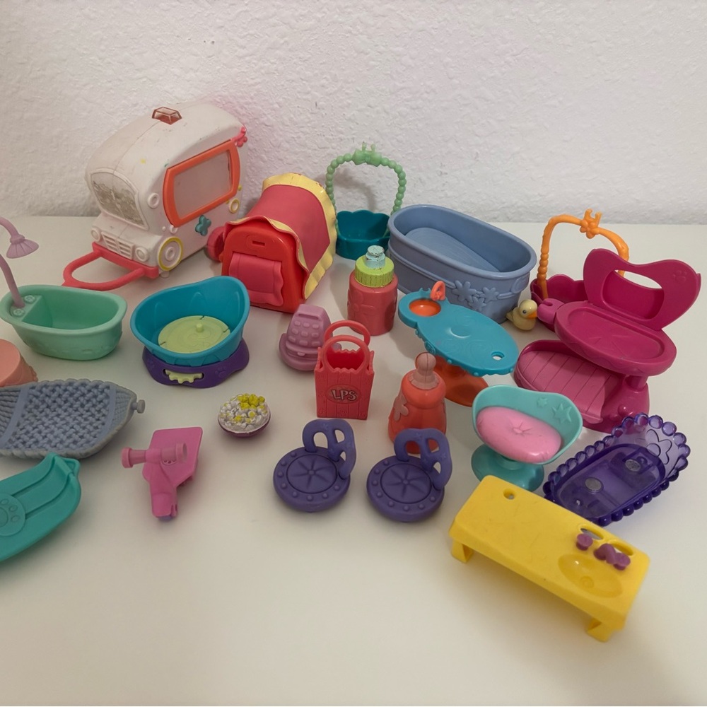 Littlest pet pet shop furniture
